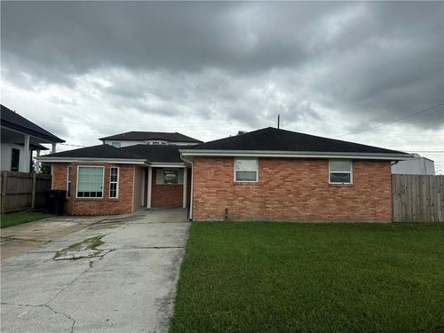 7532 Patricia St, Arabi, LA, 70032-2042 | Card Image