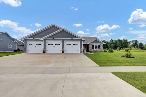 2007 River Links Dr, Cold Spring, MN, 56320-2200 | Card Image