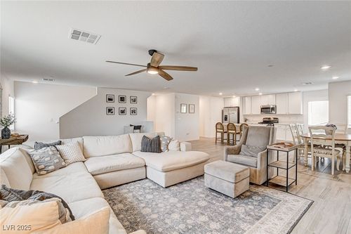 3546 Reserve Ct, Las Vegas, NV, 89129-7152 | Card Image