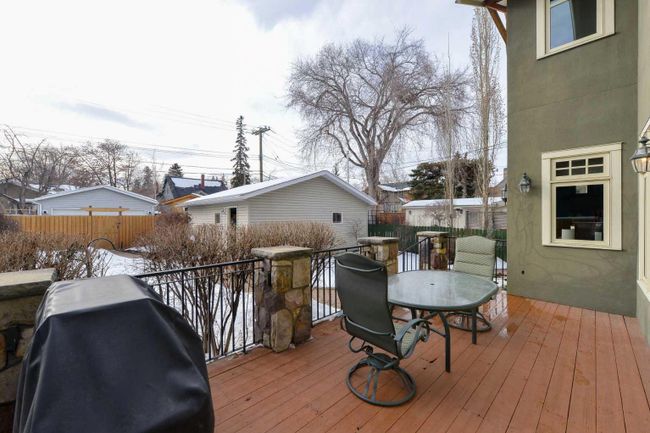 3017 3 Street Sw, Home with 4 bedrooms, 2 bathrooms and 2 parking in Calgary AB | Image 36