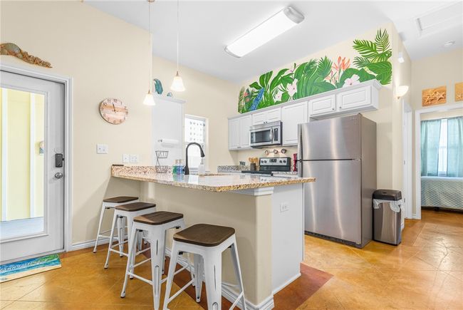 14209 Anegada Dr, Condo with 2 bedrooms, 2 bathrooms and 2 parking in Corpus Christi TX | Image 5