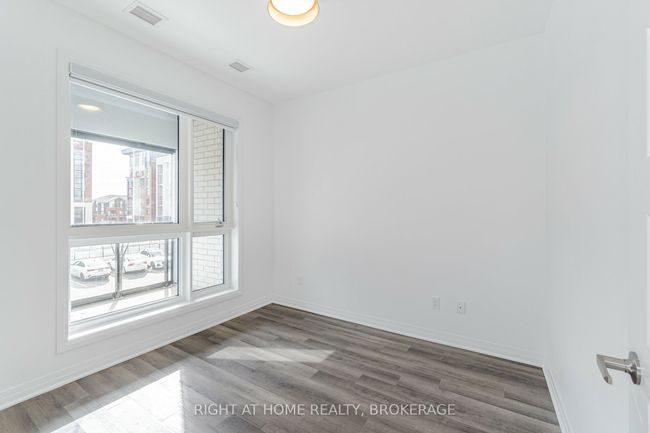 460 Gordon Krantz Ave, Condo with 1 bedrooms, 1 bathrooms and null parking in Milton ON | Image 17