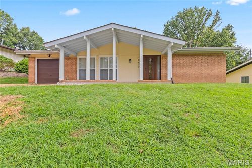 12457 Cohasset Lane, St Louis, MO, 63146 | Card Image