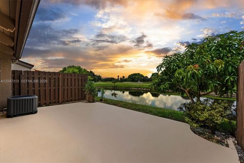 1-2025 Sw 82nd Ave, Davie, FL, 33324-5407 | Card Image