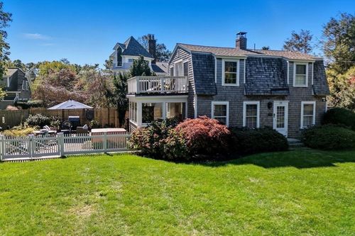 11 Friendship Ln, Duxbury, MA, 02332-4513 | Card Image