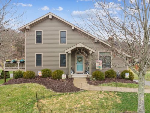 55 Spring Valley Dr, Washington, PA, 15301-6213 | Card Image