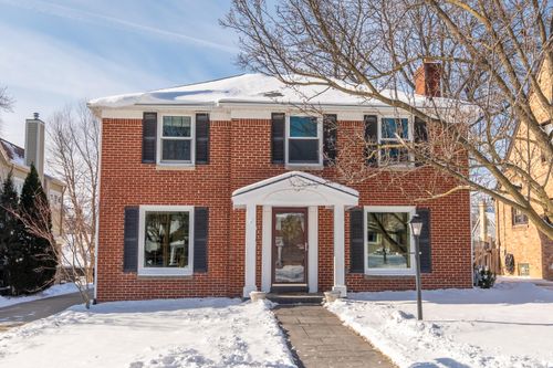 2551 N 81st St, Wauwatosa, WI, 53213-1014 | Card Image