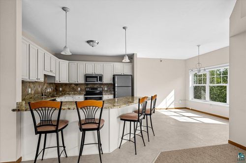 305-4042 Haines Rd, Duluth, MN, 55811-1769 | Card Image