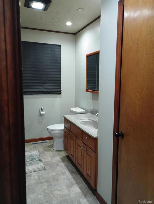 4375 Fish Lake Rd, North Branch, MI, 48461-9749 | Card Image