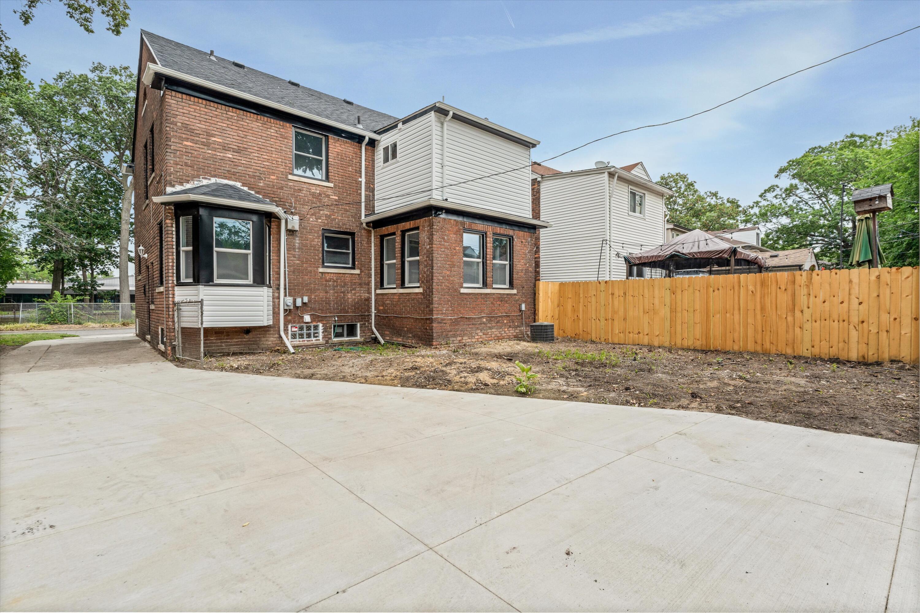 Residential in Detroit 3