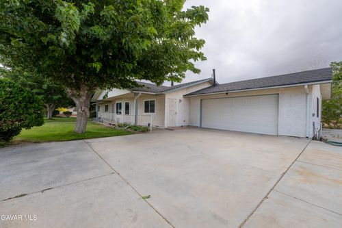 47038 4th Street, Lancaster, CA, 93534 | Card Image
