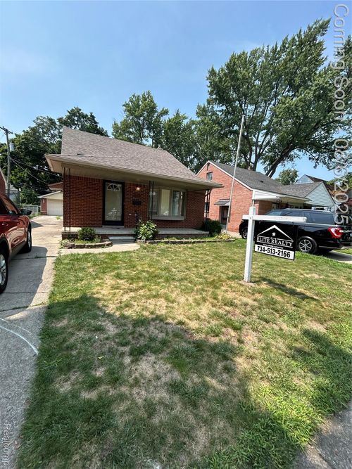 2218 Geneva St, Dearborn, MI, 48124-2580 | Card Image