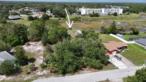 8001 Greenbrier Ct, SPRING HILL, FL, 34606-5219 | Card Image