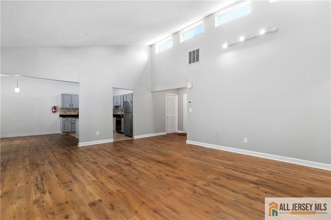 179 Hidden Ct, House other with 2 bedrooms, 2 bathrooms and null parking in Old Bridge NJ | Image 7