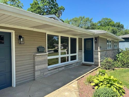 1009 Lake George Dr, Hobart, IN, 46342 | Card Image