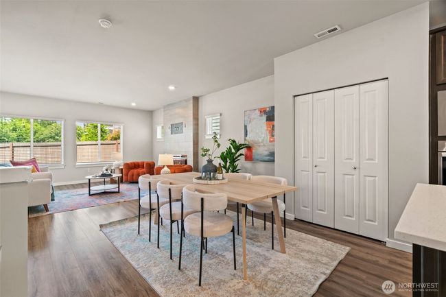 EH49 - 207 207 Th St Se, House other with 3 bedrooms, 3 bathrooms and 2 parking in Bothell WA | Image 14