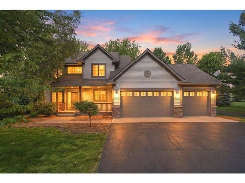 964 Fraser Ln, Hudson, WI, 54016-7053 | Card Image