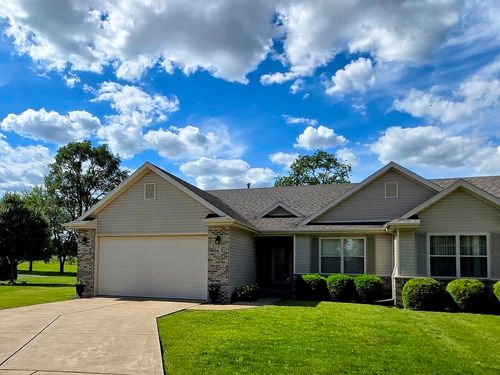 963 Brown Dr, Momence, IL, 60954-2319 | Card Image