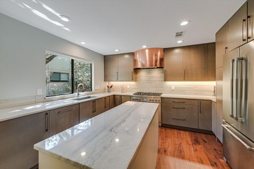 8121 Raintree Pl, Austin, TX, 78759-8616 | Card Image