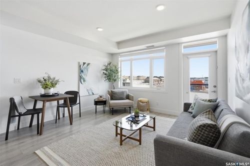 211-770 Childers Crescent, Saskatoon, SK, S7L6W1 | Card Image