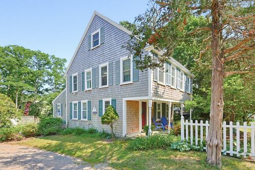 713 Sandwich Rd, East Falmouth, MA, 02536-4747 | Card Image