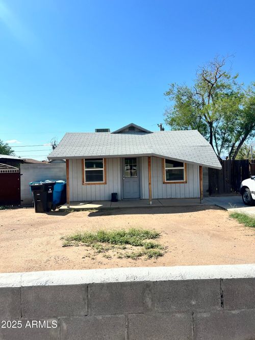3417 W Hadley St, Phoenix, AZ, 85009-5626 | Card Image