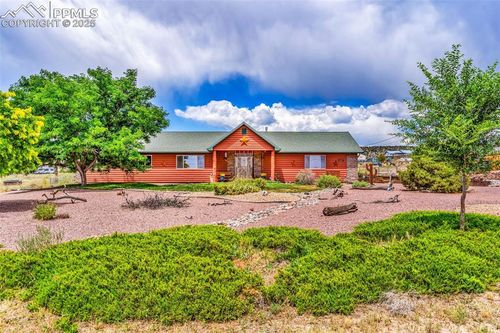 1337 York Ave, Canon City, CO, 81212-8615 | Card Image