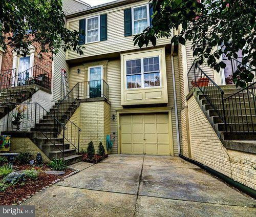 22009 Guilford Station Ter, STERLING, VA, 20166-3005 | Card Image