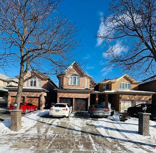 25 Golden Eagle Rd, Brampton, ON, L6R1Z4 | Card Image