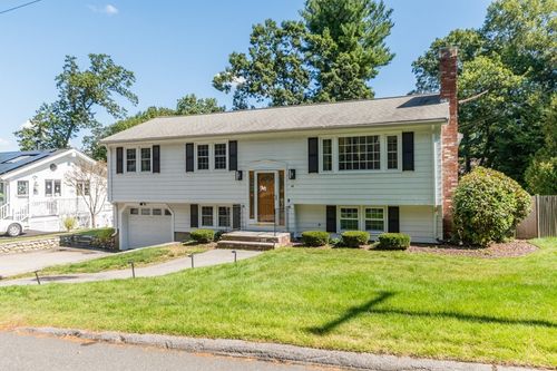 28 Hart St, Burlington, MA, 01803-1525 | Card Image