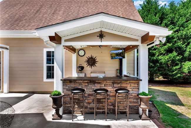 102 Woods Dr, House other with 4 bedrooms, 3 bathrooms and null parking in West Union SC | Image 35