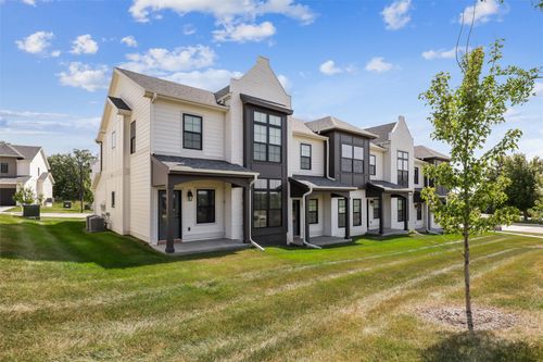 14136 Wilden Dr, Urbandale, IA, 50323-2483 | Card Image