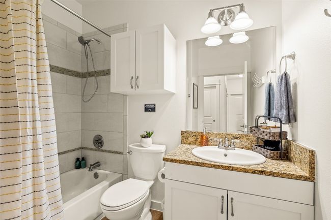 Full bath with shower / tub combo and vanity | Image 22