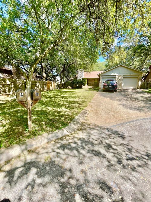 a-7103 Woodhue Ct, Austin, TX, 78745-5464 | Card Image