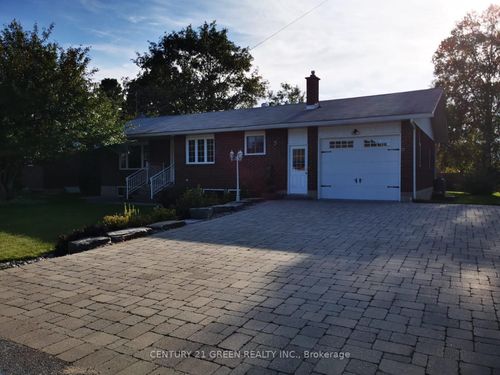 9 Fitz Ave, South River, ON, P0A1X0 | Card Image