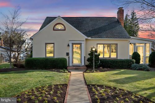 706 Fairview Ave, FREDERICK, MD, 21701-4123 | Card Image