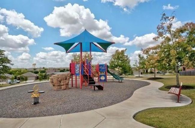 422 Betony Loop, House other with 3 bedrooms, 3 bathrooms and 2 parking in Buda TX | Image 35