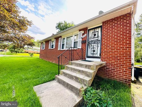 6730 Lamont Dr, LANHAM, MD, 20706-3735 | Card Image