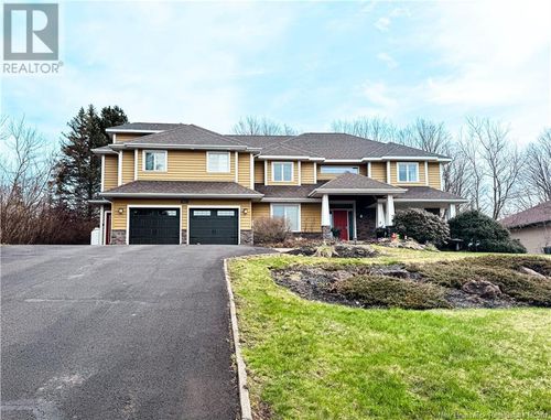 313 Rue Lavoie, Dieppe, NB, E1A6R8 | Card Image