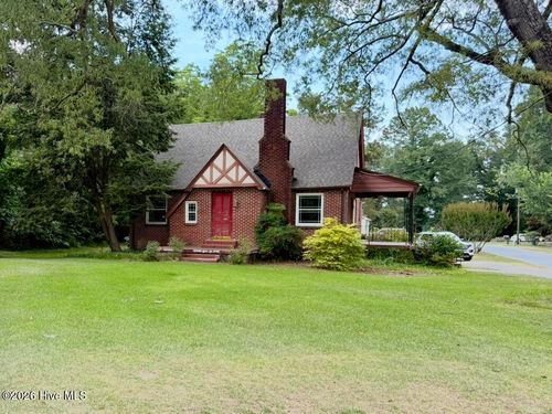 301 W Harper St, Snow Hill, NC, 28580-1327 | Card Image