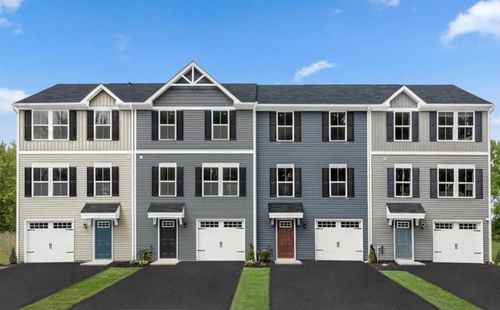 411B Oak Ridge Ln, Woodstock, VA, 22664 | Card Image