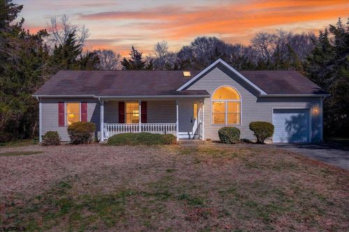 8 Meadows Edge Dr, Cape May Court House, NJ, 08210-1727 | Card Image