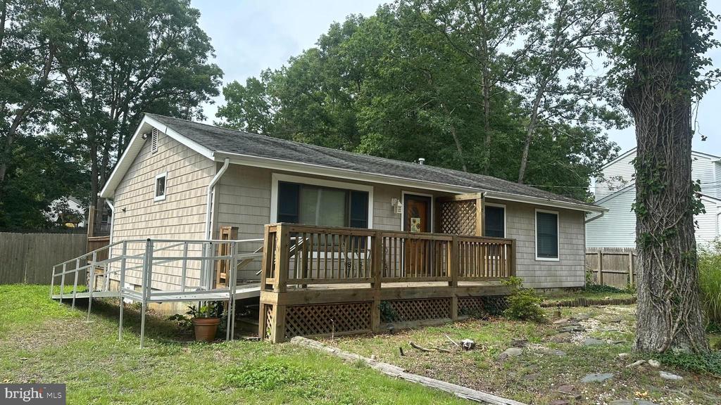 Compass Rd, Manahawkin, NJ 08050