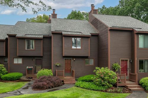 37 Thornhill Rd, Stratham, NH, 03885-2554 | Card Image
