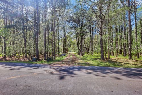 174 Bridle Path Blvd, Hardeeville, SC, 29927-2520 | Card Image