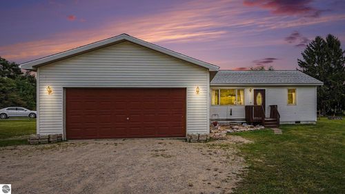 1001 Isabella Vista Dr, Lake Isabella, MI, 48893 | Card Image