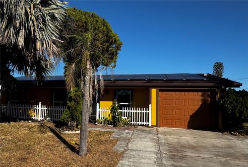 8782 Fay Ave, NORTH PORT, FL, 34287-1928 | Card Image