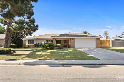 6417 Olympia Dr, Bakersfield, CA, 93309-5446 | Card Image