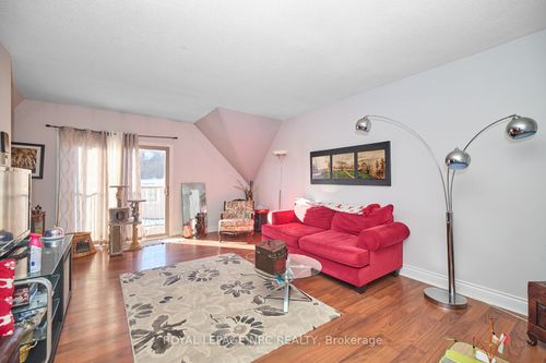 302-4872 Valley Way, Niagara Falls, ON, L2E1W3 | Card Image