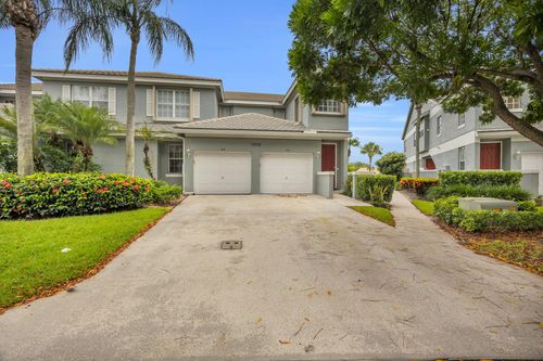 apt-g2-10172 Andover Coach Cir, Lake Worth, FL, 33449-8136 | Card Image